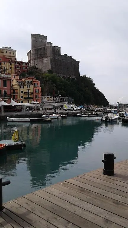 Bilocale Nel Borgo Storico Lerici Apartment